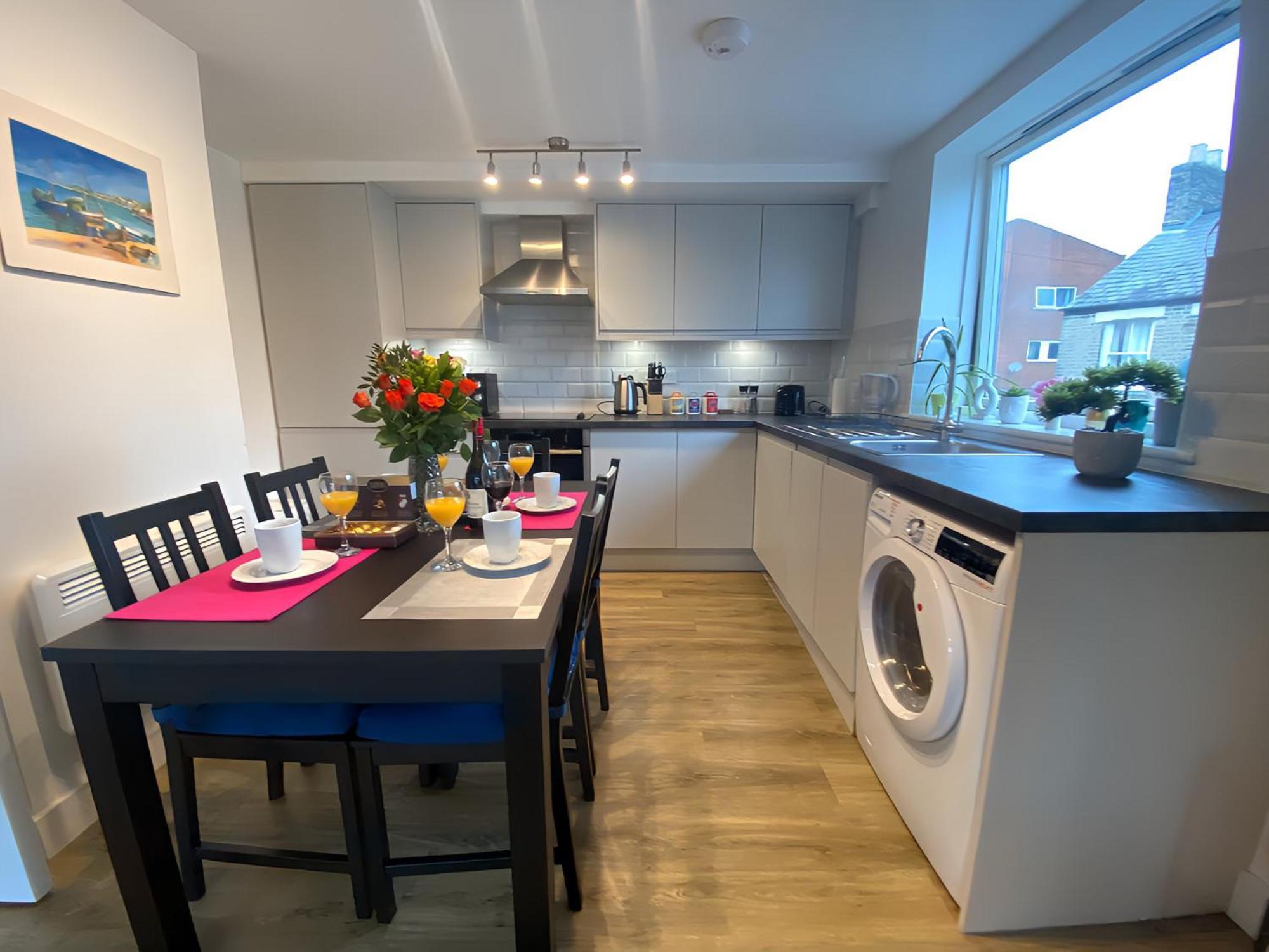 Cambridge Stays Riverside Apart Hotel With 2Br Flats At The City Centre-Parking-Balcony Экстерьер фото
