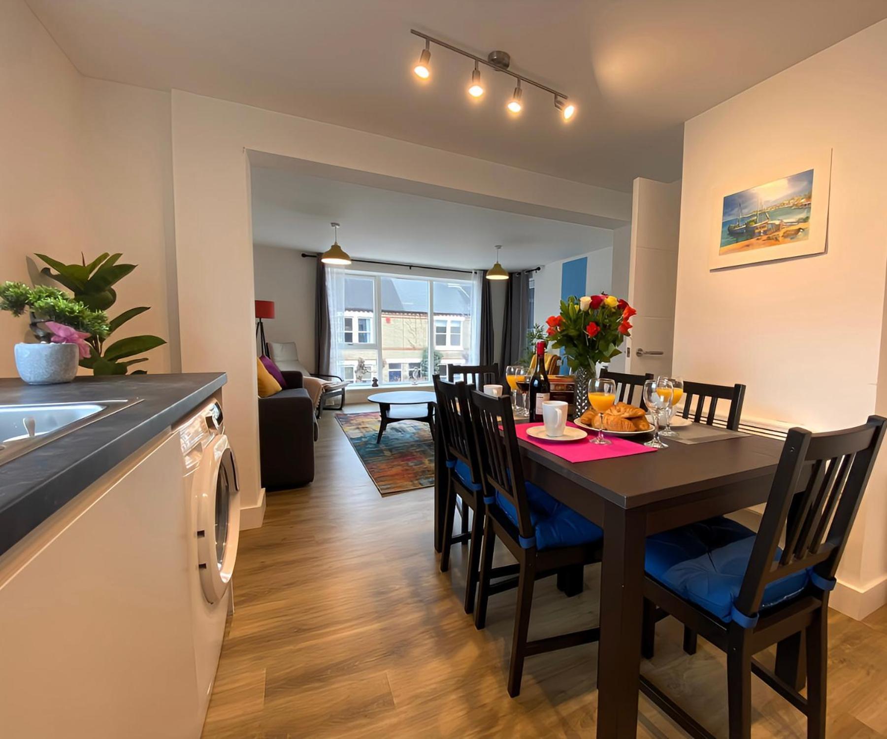 Cambridge Stays Riverside Apart Hotel With 2Br Flats At The City Centre-Parking-Balcony Экстерьер фото