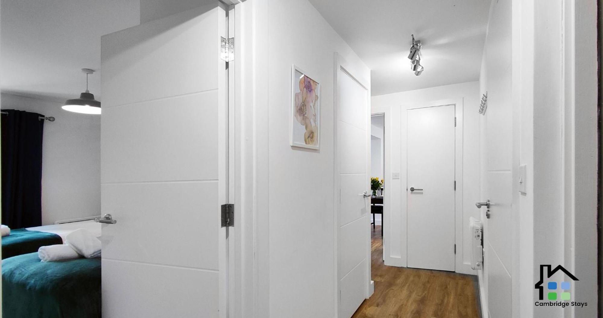 Cambridge Stays Riverside Apart Hotel With 2Br Flats At The City Centre-Parking-Balcony Экстерьер фото